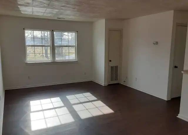 Property at 3724 Deep Creek Blvd Unit 3736, Portsmouth, VA, 23702, 2 beds, 1 bath, [object Object]