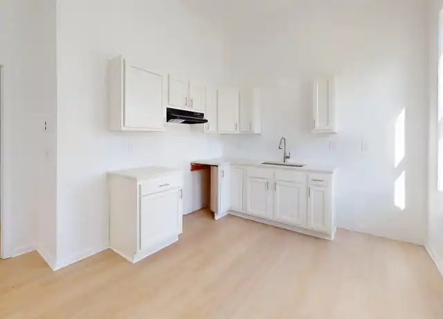 Property at 2550 Elyria Ave, Lorain, OH, 44055, 2 beds, 1 bath, [object Object]
