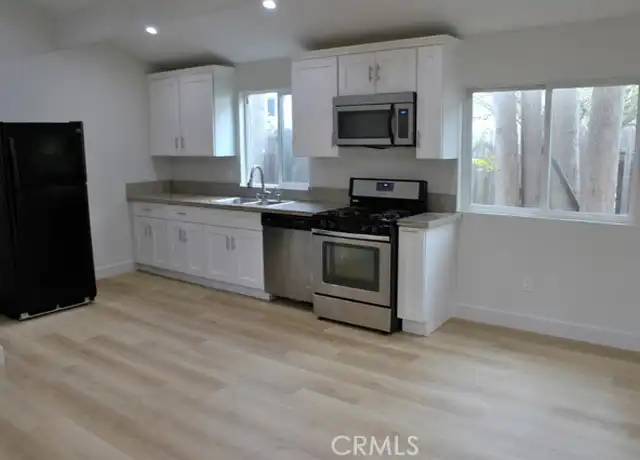 Property at 7053 Corbin Ave, Winnetka, CA, 91306, 1 bed, 1 bath, [object Object]