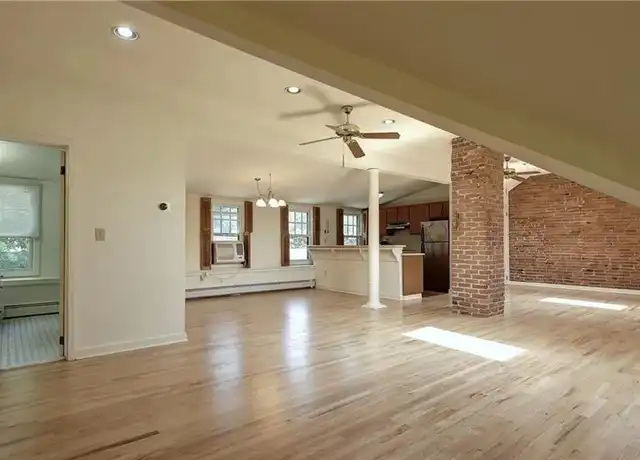 Property at 492 Whitney Ave, New Haven, CT, 06511, 1 bed, 1 bath, [object Object]