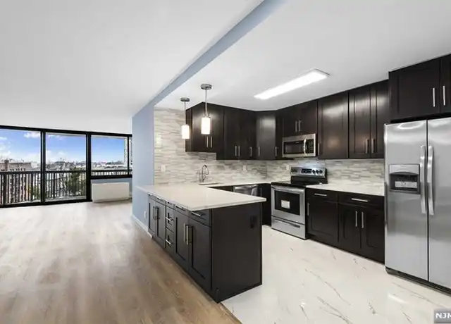 Property at 770 Anderson Ave Unit 5A, Cliffside Park, NJ, 07010, 1 bed, 1.5 baths, [object Object]