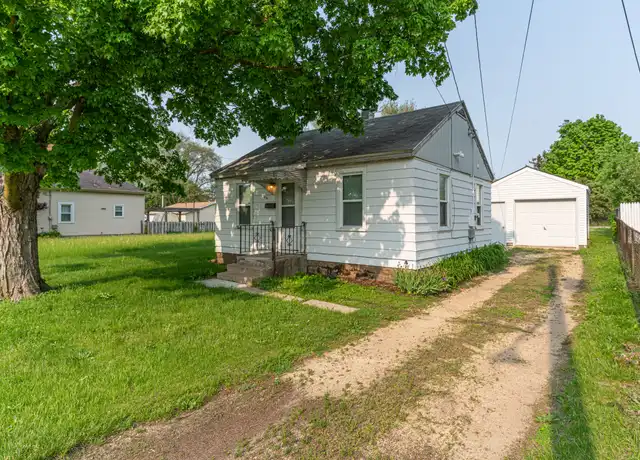 Property at 2816 Hanson St, Rockford, IL, 61109, 2 beds, 1 bath, [object Object]