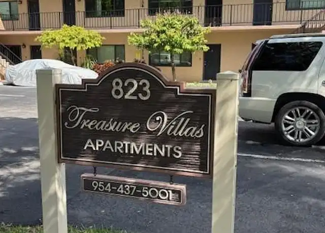 Property at 823 NE 5th St Unit 8, Hallandale Beach, FL, 33009, 1 bed, 1.5 baths, [object Object]