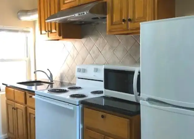 Property at 1537 S Broad St Unit 3 F, Philadelphia, PA, 19147, 3 beds, 2 baths, [object Object]