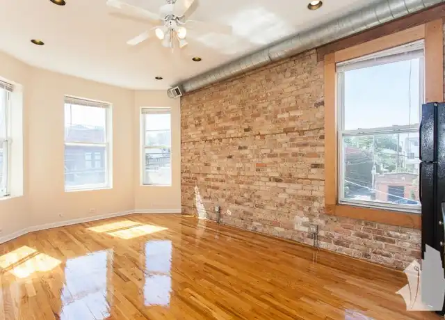 Property at 2452 N Southport Ave, Chicago, IL, 60614, 2 beds, 1 bath, [object Object]