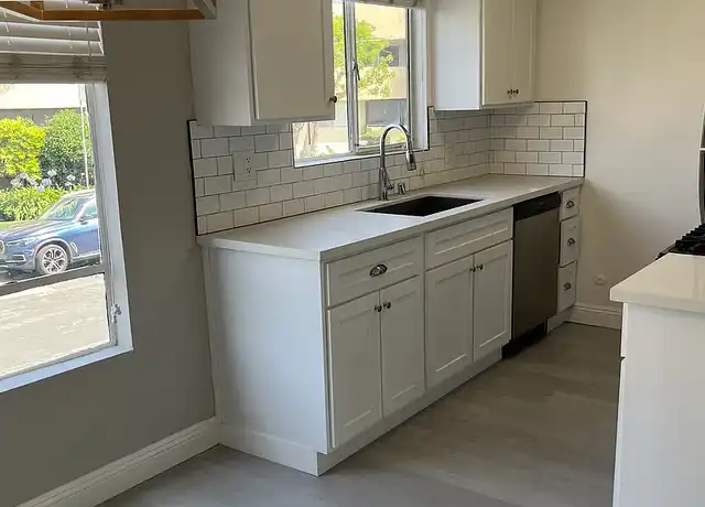 Property at Amie Apartments - 646 S Barrington Ave, Los Angeles, CA, 90049, 1 bed, 1 bath, [object Object]