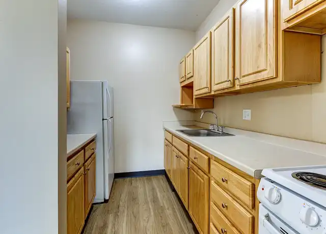 Property at Forward Shady Apartments - 5841 Forward Ave, Pittsburgh, PA, 15217, 0-2 beds, 1 bath, [object Object]