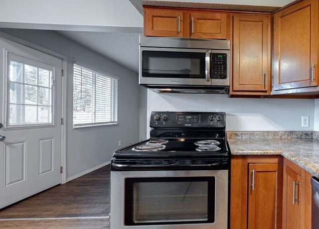Photo of 870 S Spring Rd, Westerville, OH 43081