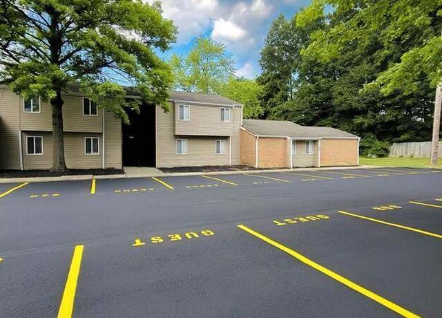 Photo of 870 S Spring Rd, Westerville, OH 43081