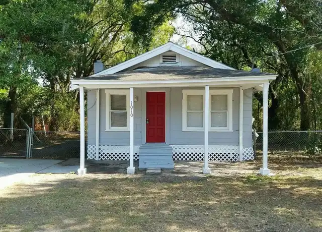 Property at 1010 E Sligh Ave, Tampa, FL, 33604, 2 beds, 1 bath, [object Object]