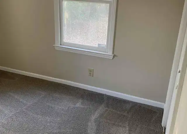 Property at 524 W Todd Ln, Charlotte, NC, 28208, 2 beds, 1 bath, [object Object]