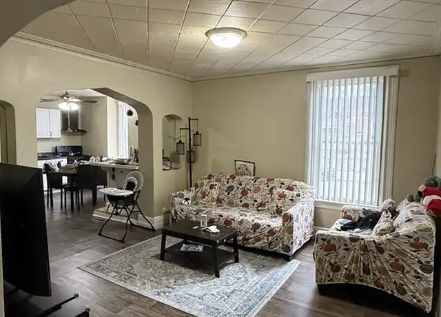 Property at 289 Charles Ave, Saint Paul, MN, 55103, 3 beds, 1 bath, [object Object]