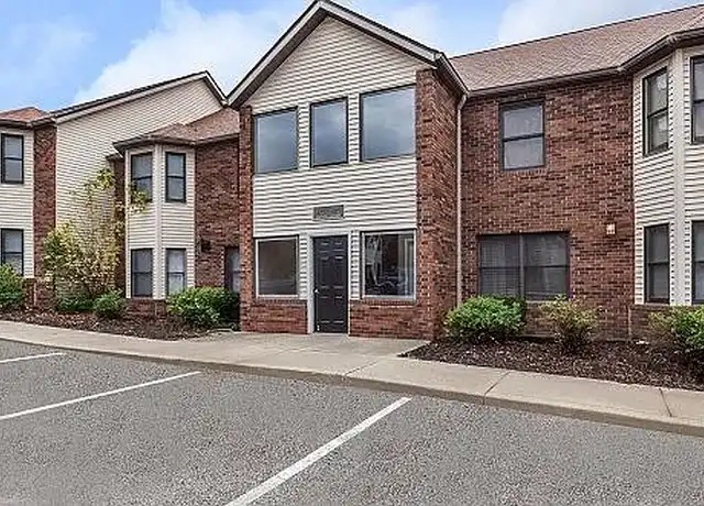 Property at 3296 S Walnut Springs Dr, Bloomington, IN, 47401, 2-3 beds, 2 baths, [object Object]