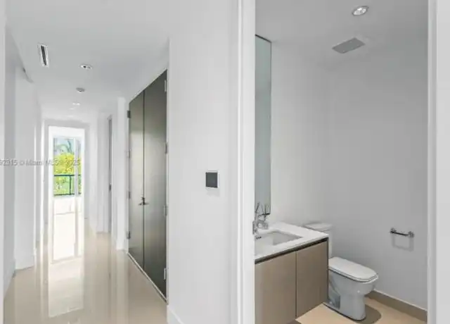 Property at 3250 NE 188th St, Miami, FL, 33180, 3 beds, 5 baths, [object Object]