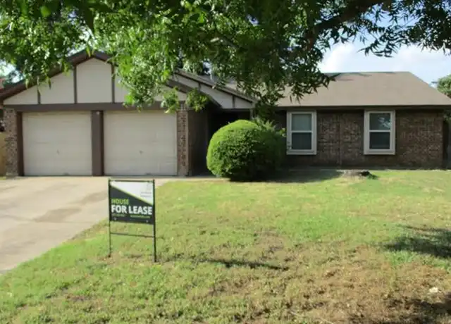 Property at 912 Shell Ct, Bedford, TX, 76022, 3 beds, 2 baths, [object Object]