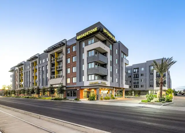 Photo of 500 W Camelback Rd, Phoenix, AZ 85013