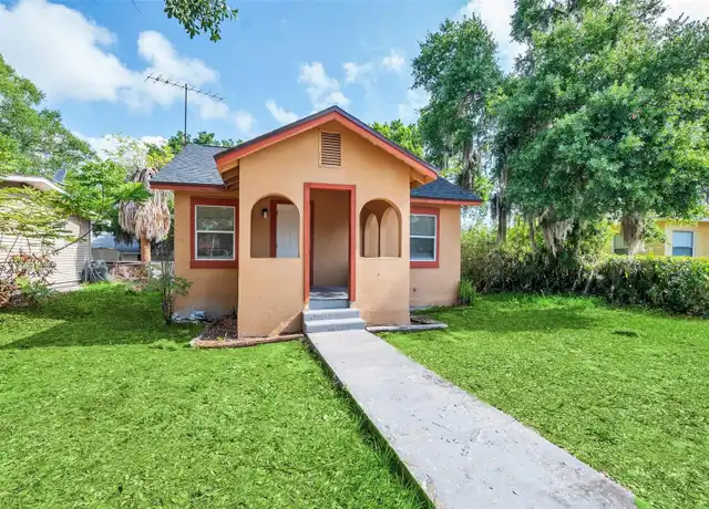 Property at 136 W Orange Ave, Lake Wales, FL, 33853, 2 beds, 1 bath, [object Object]