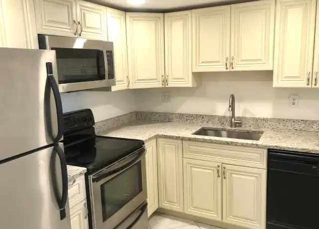 Property at 310 Capri G, Delray Beach, FL, 33484, 2 beds, 2 baths, [object Object]