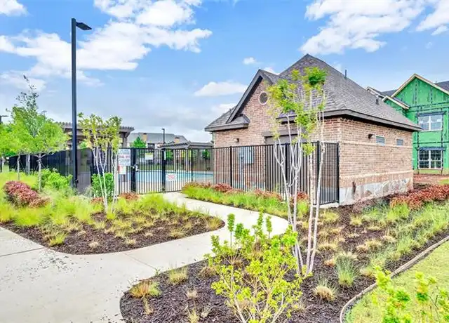 Property at 2723 Vista Park Ln, Lewisville, TX, 75067, 2 beds, 2.5 baths, [object Object]