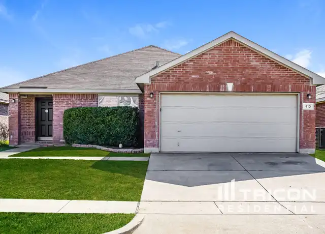 Property at 910 Pryor Dr, Arlington, TX, 76001, 3 beds, 2 baths, [object Object]