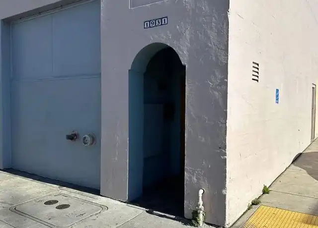 Property at 1931 San Pablo Ave, Berkeley, CA, 94702, 0 beds, 1 bath, [object Object]