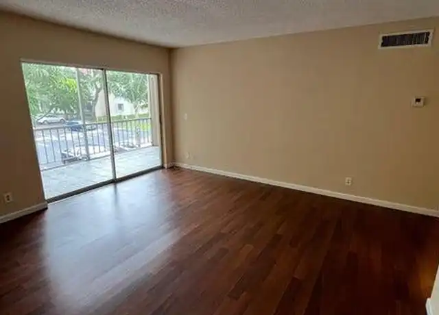 Property at 632 NW 13th St #25, Boca Raton, FL, 33486, 1 bed, 1 bath, [object Object]
