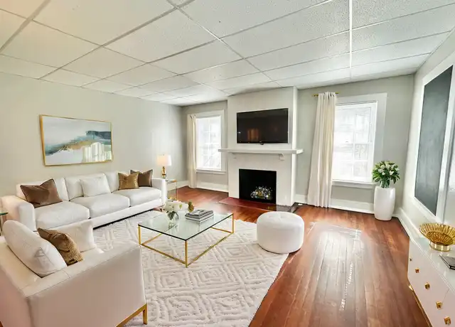 Property at 33 W Willamette Ave Unit 2, Colorado Springs, CO, 80903, 1 bed, 1 bath, [object Object]