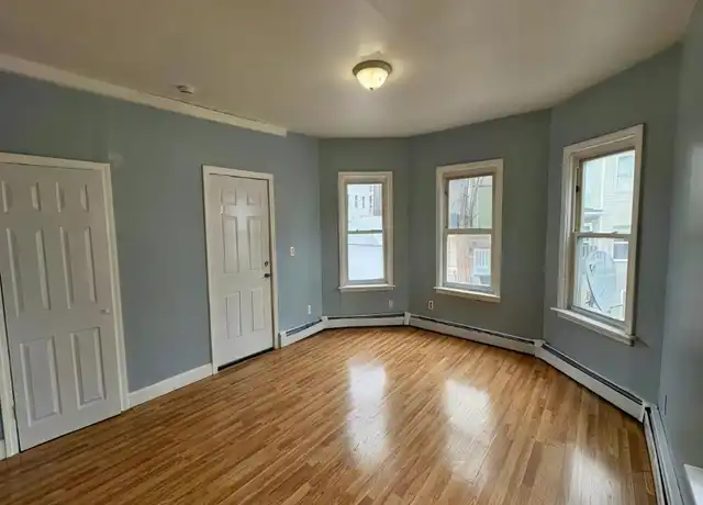Property at 136 Eastern Ave, Worcester, MA, 01605, 3 beds, 1 bath, [object Object]