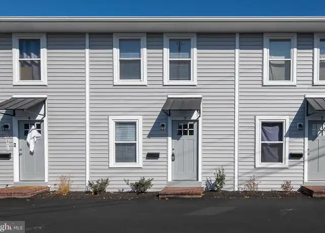 Property at 527 Gray Ave Unit 3, Winchester, VA, 22601, 2 beds, 1.5 baths, [object Object]