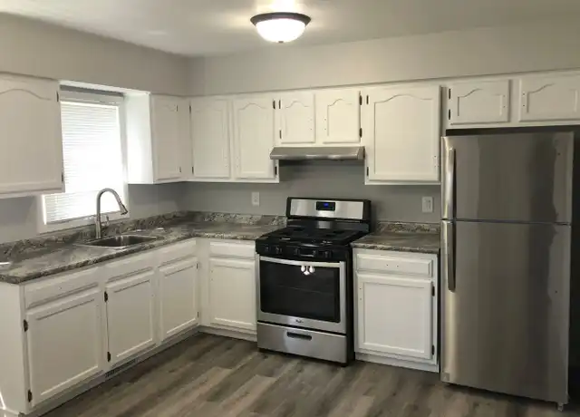 Property at 101 2nd Pl Unit 3101, Racine, WI, 53403, 2 beds, 1 bath, [object Object]