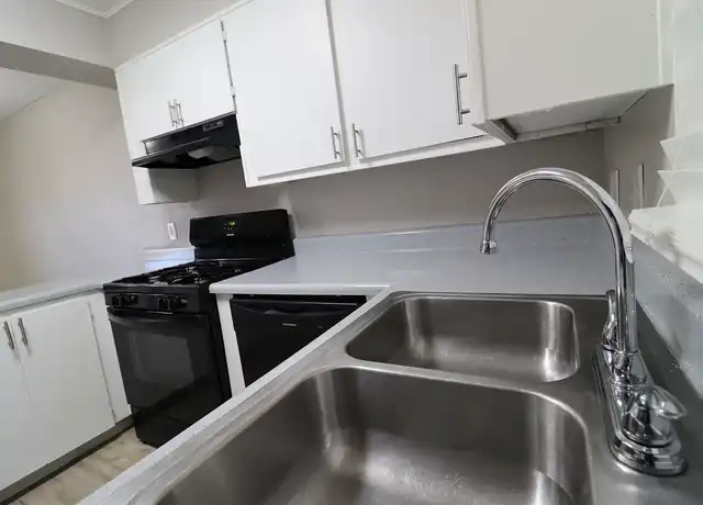 Property at Villas Las Toronjas II - 6821 E Broadway Blvd, Tucson, AZ, 85710, 0-3 beds, 1-2 bath, [object Object]