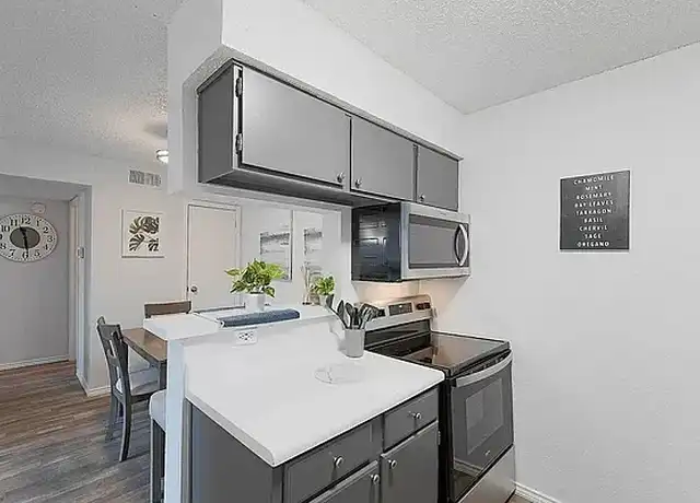 Property at Silver Creek Apartments - 4822 Gus Eckert Rd, San Antonio, TX, 78240, 0-2 beds, 1-2 bath, [object Object]
