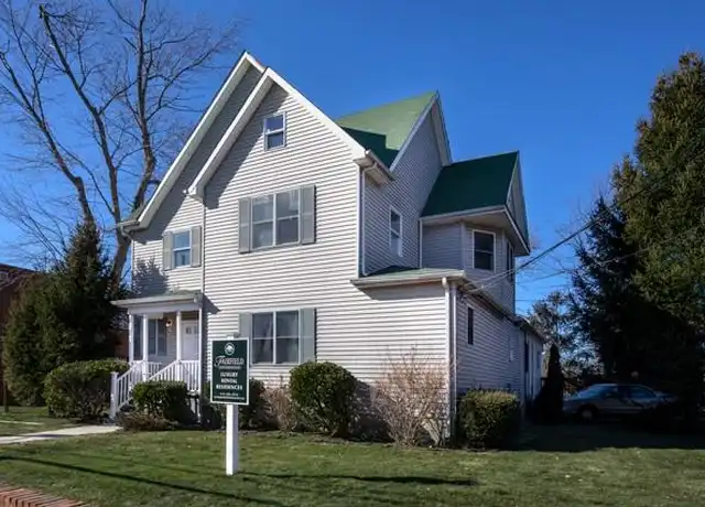 Property at 689 Conklin St Unit A3, Farmingdale, NY, 11735, 1 bed, 1 bath, [object Object]
