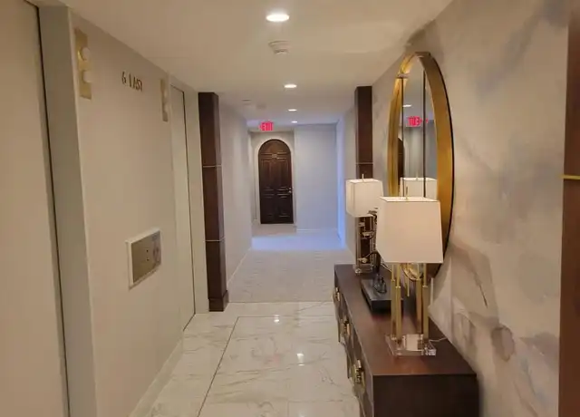 Property at 1111 Hermann Dr Unit 6E, Houston, TX, 77004, 1 bed, 1.5 baths, [object Object]