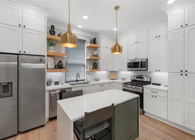 Property at 1508 E Hedrick St, Houston, TX, 77011, 2 beds, 2.5 baths, [object Object]