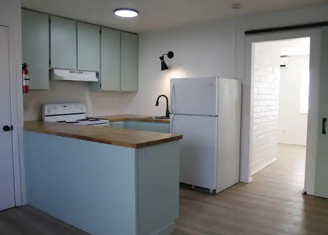 Property at 3433 Aztec Rd NE Unit C, Albuquerque, NM, 87107, 1 bed, 1 bath, [object Object]