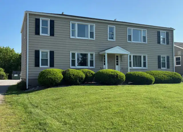 Property at 141 E Harrison Ave Unit 3, Clarksville, IN, 47129, 2 beds, 1 bath, [object Object]