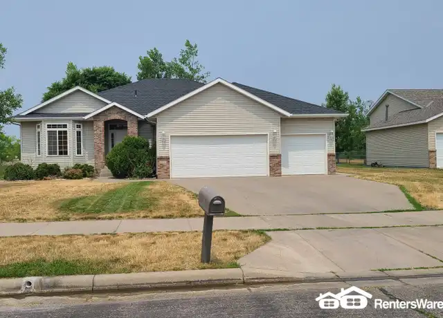 Property at 5255 Center St, Saint Cloud, MN, 56303, 5 beds, 3 baths, [object Object]