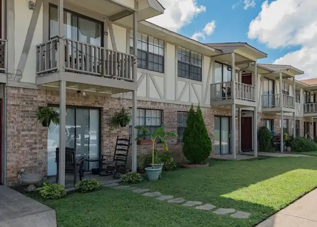 Property at 2438 Grayson Valley Dr Unit 2428, Birmingham, AL, 35235, 2 beds, 2 baths, [object Object]