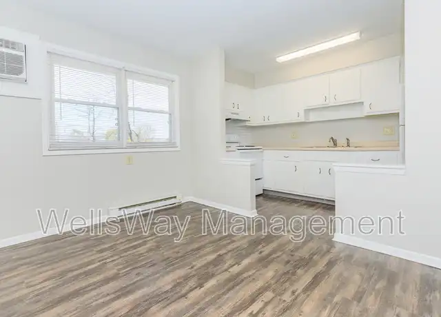 Property at 5976 Radnor Rd Unit 3, Indianapolis, IN, 46226, 2 beds, 1 bath, [object Object]