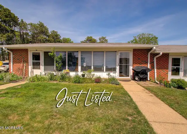 Property at 888B Inverness Ct, Lakewood, NJ, 08701, 1 bed, 1 bath, [object Object]