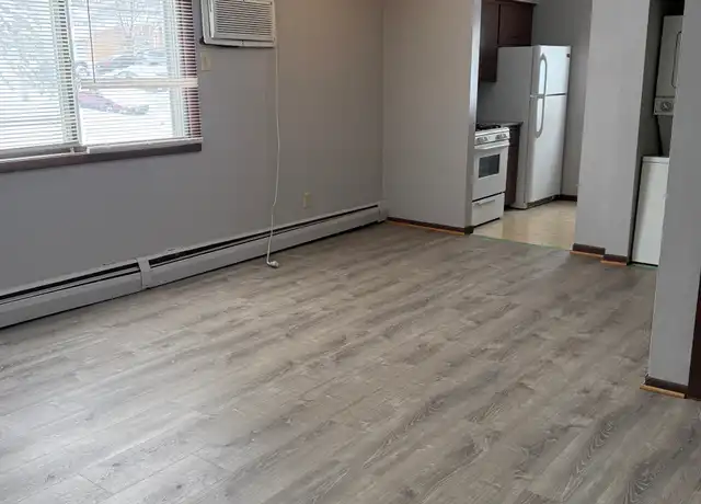 Property at 4318 3rd St NE Unit 3, Columbia Heights, MN, 55421, 2 beds, 1 bath, [object Object]