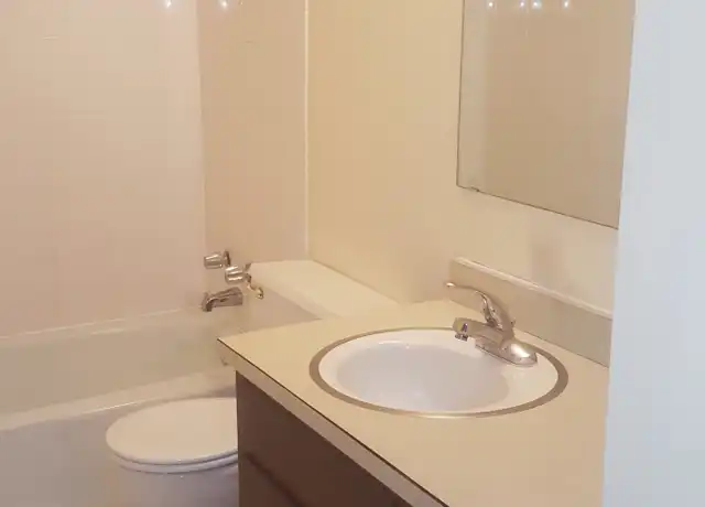 Property at 4318 3rd St NE Unit 3, Columbia Heights, MN, 55421, 2 beds, 1 bath, [object Object]