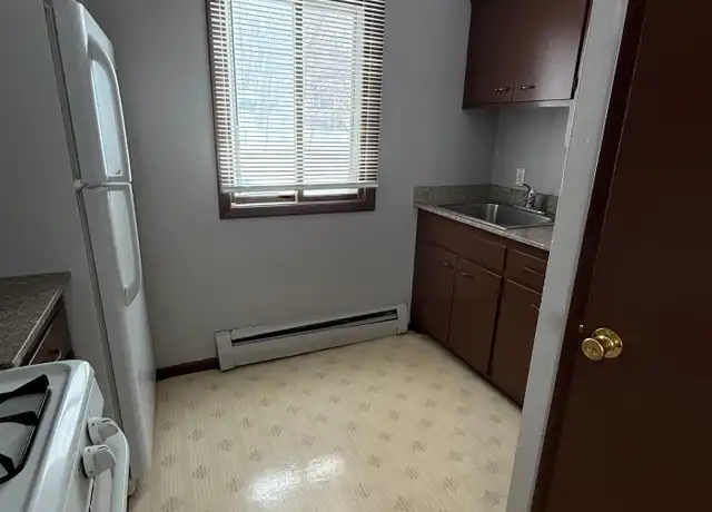 Property at 4318 3rd St NE Unit 3, Columbia Heights, MN, 55421, 2 beds, 1 bath, [object Object]