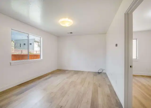 Property at 1734 10th St, Oakland, CA, 94607, 3 beds, 1 bath, [object Object]