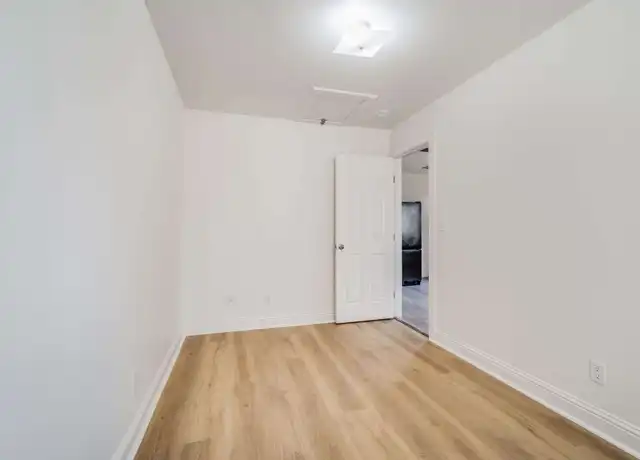 Property at 1734 10th St, Oakland, CA, 94607, 3 beds, 1 bath, [object Object]