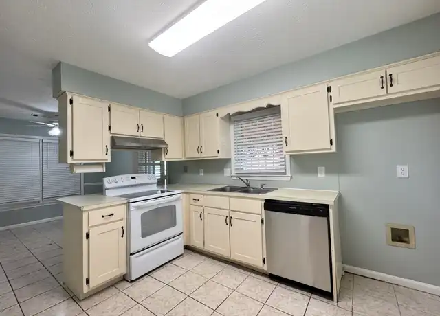 Property at 5700 Germantown Rd, Columbus, GA, 31907, 3 beds, 2 baths, [object Object]