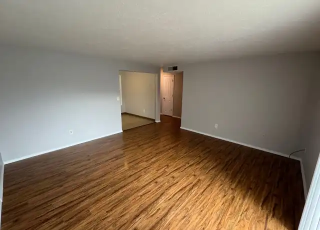Property at 2015 Debbie Way NE Unit 2095, Salem, OR, 97301, 3 beds, 1 bath, [object Object]