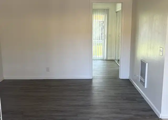 Property at 2110 Newport Blvd Unit 9, Costa Mesa, CA, 92627, 1 bed, 1 bath, [object Object]