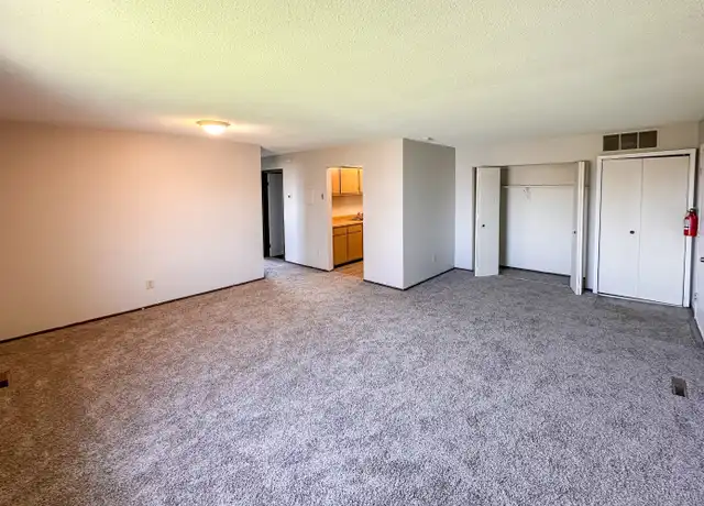 Property at 2035 Inverway Ct, Kalamazoo, MI, 49009, 2 beds, 1 bath, [object Object]